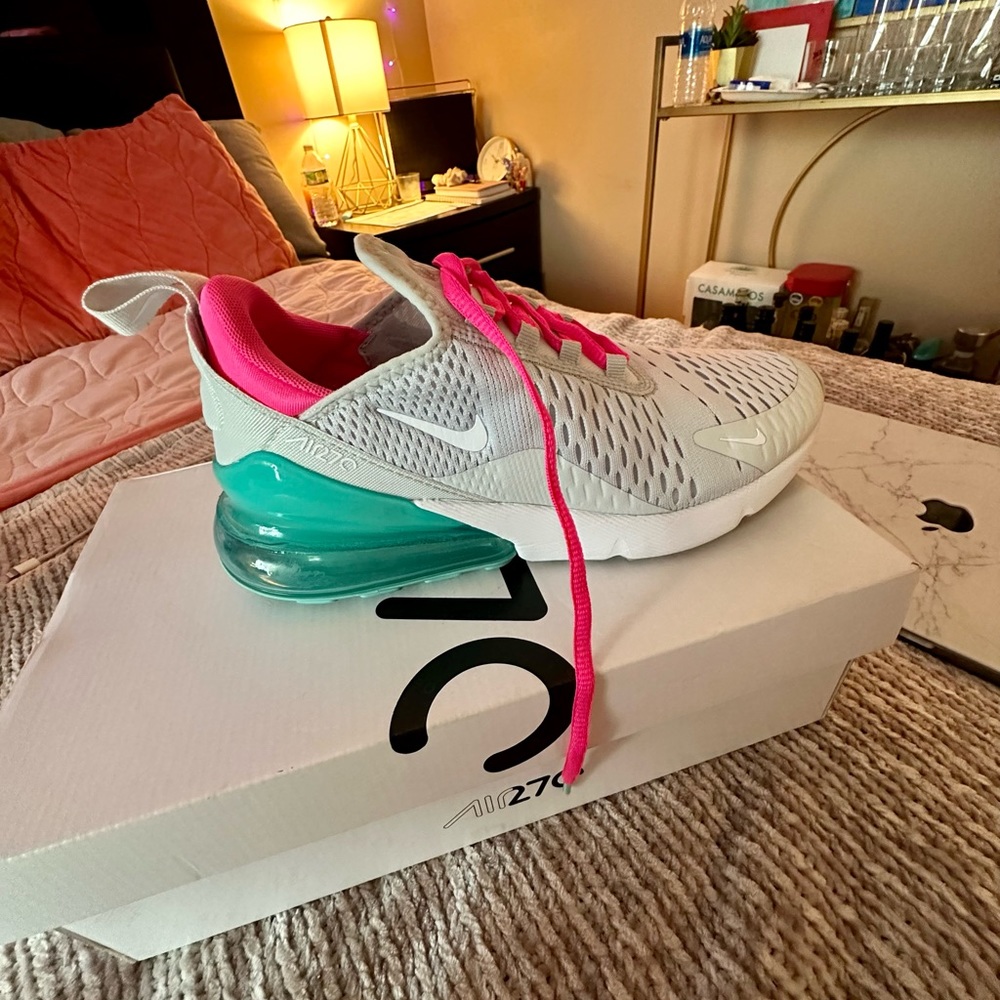 W Air max 270